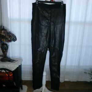 STYLED by JOE ZEE Imitation Leather on Front Only Straight Leg Black Pants XL